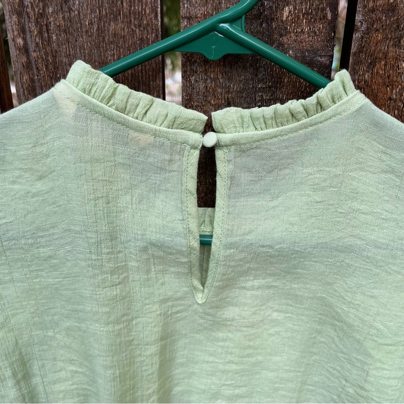 Nanette Lepore Flutter Sleeve Pintuck Top Sz L - Picture 5 of 11